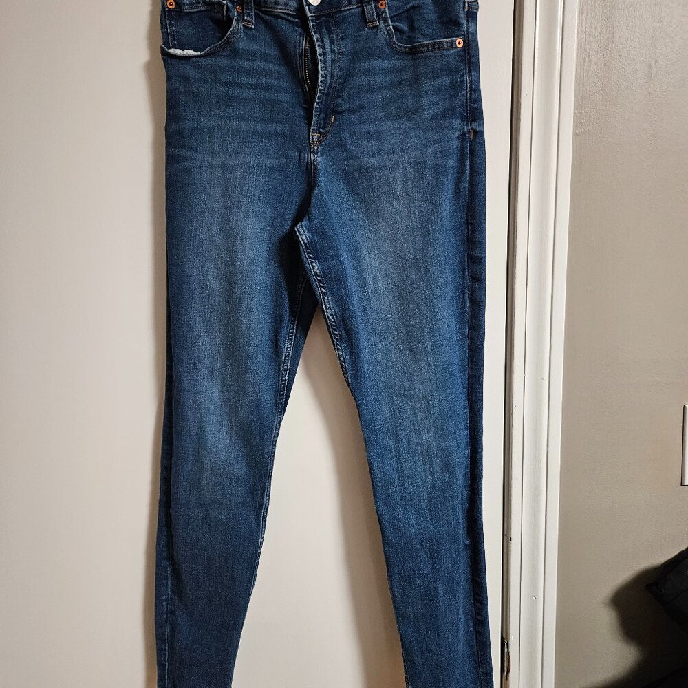 GAP Denim 12/31 Long High Rise Universal Legging